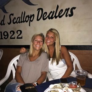 Meet your Posher, Alexis